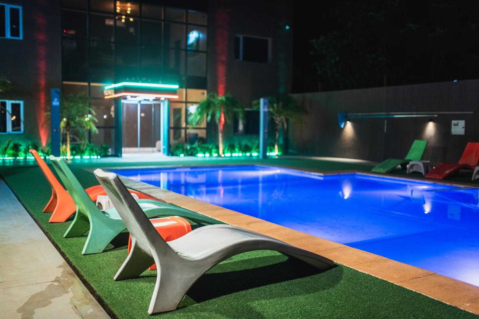 Hotel Boutique Genova プエルト・イグアス エクステリア 写真